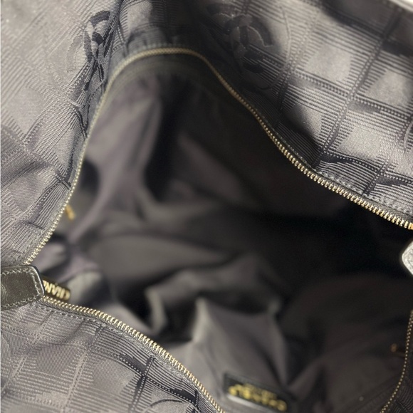 Chanel Black Nylon Tote Bag Travel Line Logo Shoulder Purse Vintage Authentic - Picture 9 of 12